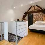 Duplex Rue Royale, Rooftop, Balnéo