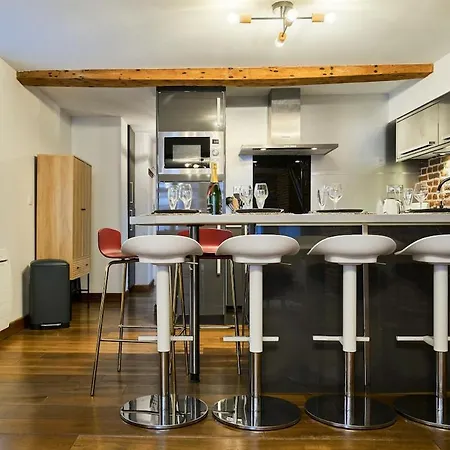 公寓 Duplex Rue Royale, Rooftop, Balneo