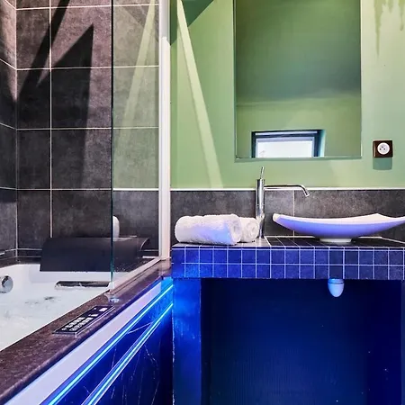 Duplex Rue Royale, Rooftop, Balneo