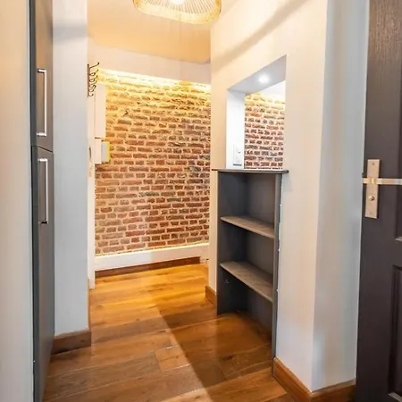 公寓 Duplex Rue Royale, Rooftop, Balneo *