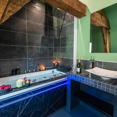 Duplex Rue Royale, Rooftop, Balneo