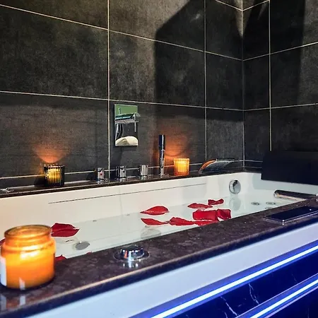 Διαμέρισμα Duplex Rue Royale, Rooftop, Balneo