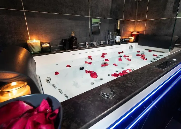 Duplex Rue Royale, Rooftop, Balneo * Lille